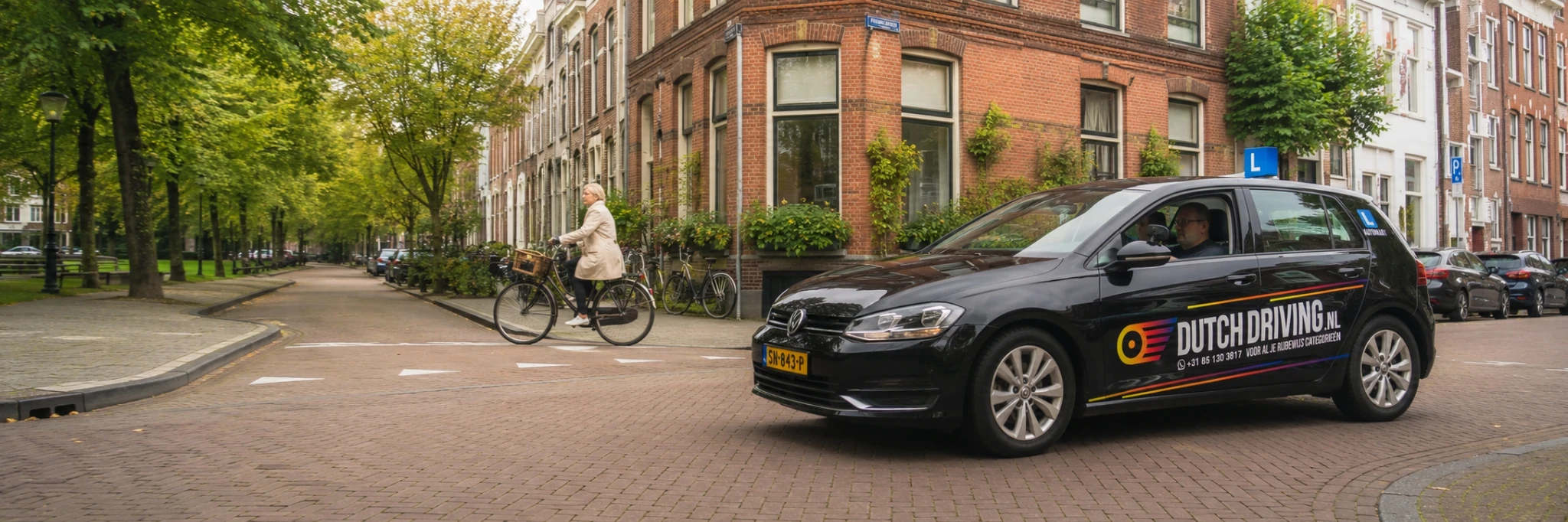 autorrijles-hero Motorrijles bij Dutch Driving
